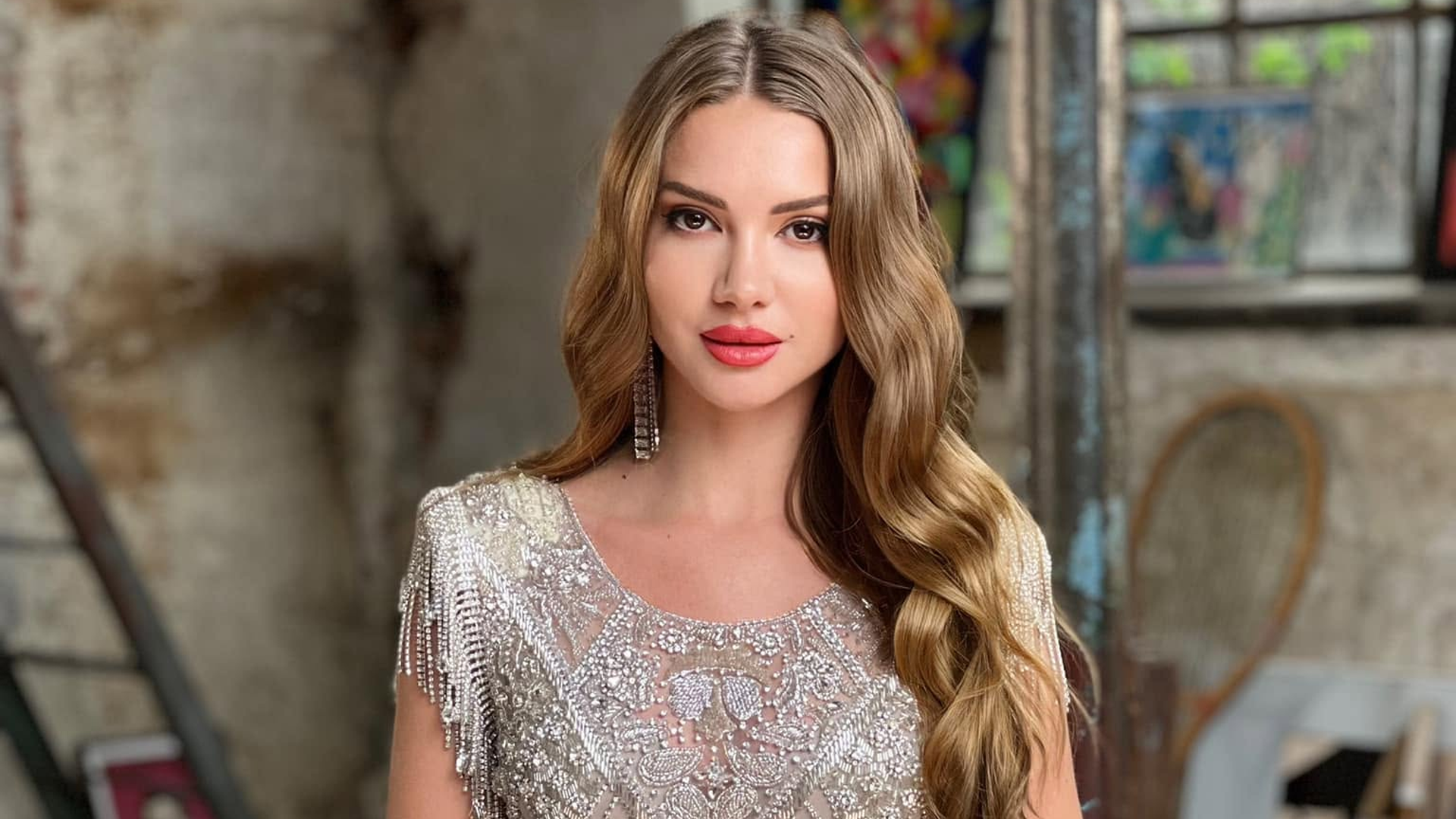 Otilia Returns: Bilionera — Live in Dhaka